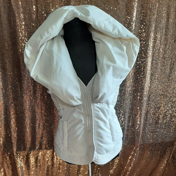 Elie Tahari HOODED White Down Puffer Vest jacket S M - Picture 1 of 10